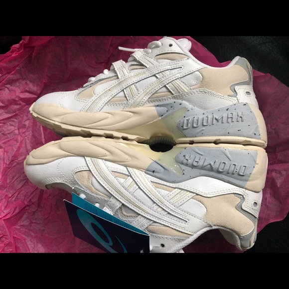ASICS Gel Kayano 5 6.5 - 7 Beige Cream Chunky Soles Duomax as shown in Lululemon - Picture 8 of 12